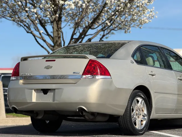 2008 Chevrolet Impala LT - Photo 9