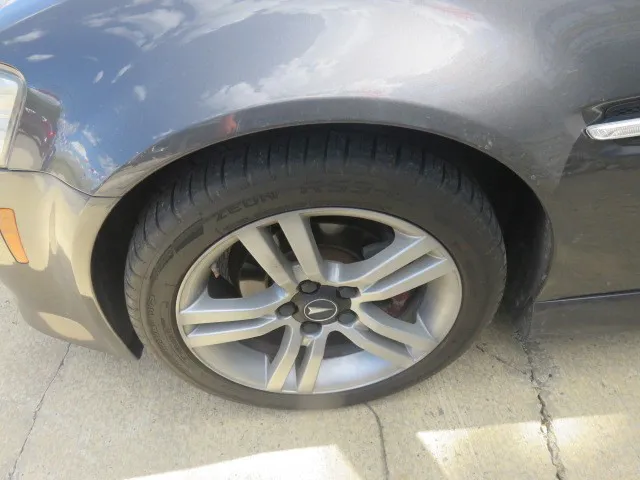 2009 Pontiac G8 Base - Photo 26