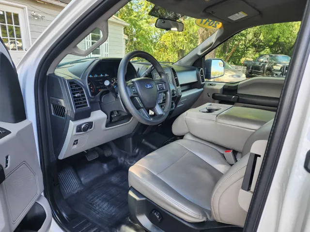 2017 Ford F-150 XL photo 10