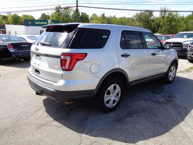 2018 Ford Explorer photo 4