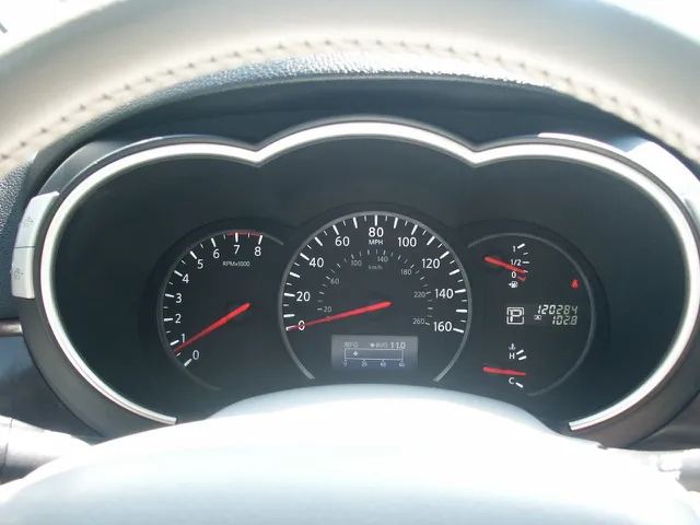 2013 Nissan Quest SV - Photo 11