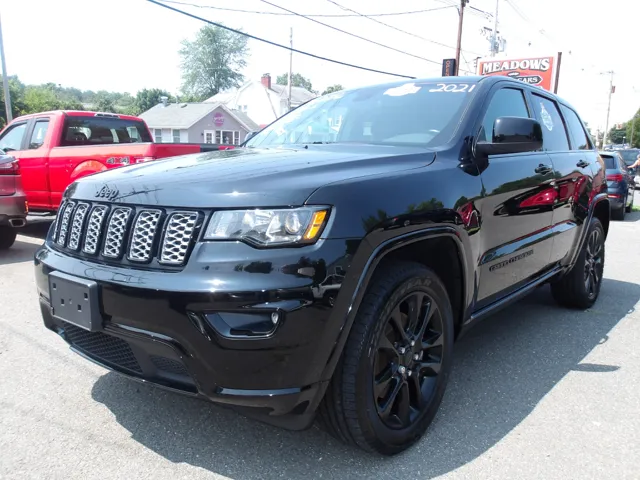 2021 Jeep Grand Cherokee Laredo X 4WD photo