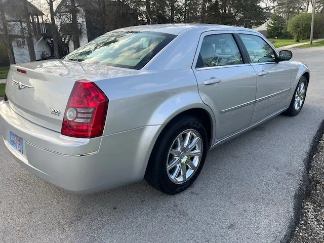 2008 Chrysler 300 Touring - Photo 6