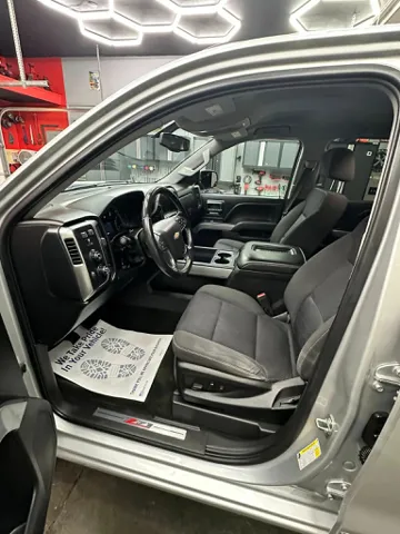 2018 Chevrolet Silverado 1500 LT Z71 - Photo 9