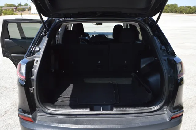 2019 Jeep Cherokee Latitude - Photo 19