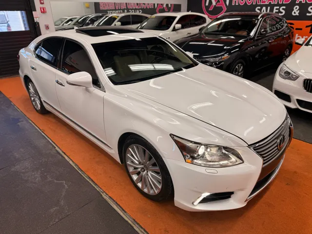 2014 Lexus LS 500 460's photo