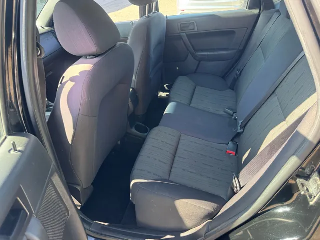 2011 Ford Focus SE - Photo 11