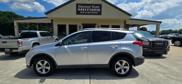 2015 Toyota RAV4 XLE's photo