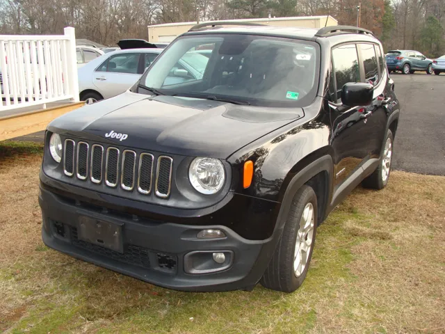 2017 Jeep Renegade Latitude's photo
