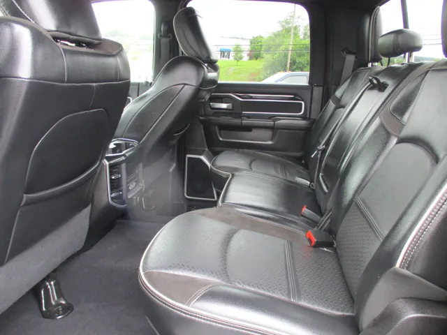 2020 Ram 3500 Laramie photo 6