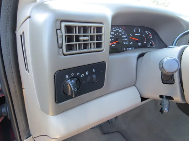2004 Ford F-250 Lariat photo 8