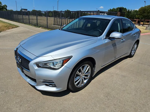 2015 INFINITI Q50