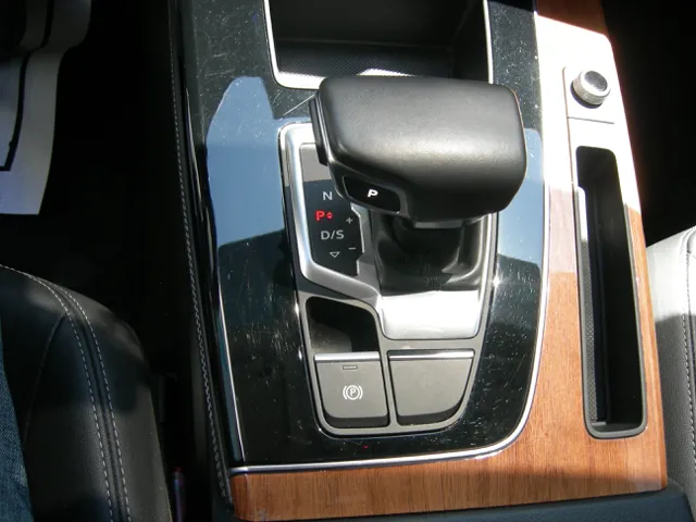 2022 Audi Q5 Premium Plus - Photo 15