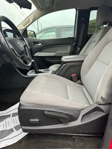 2018 Chevrolet Colorado LT - Photo 6