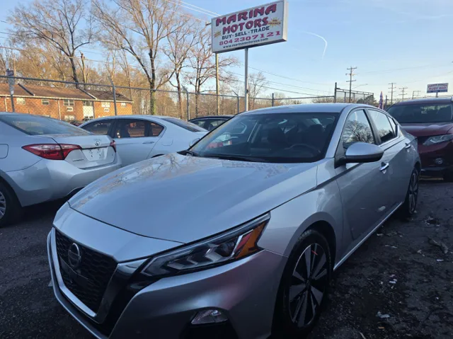 2022 Nissan Altima SV's photo