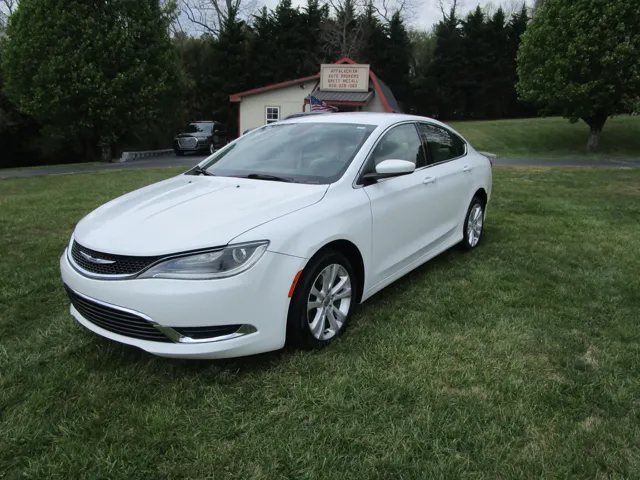 2016 Chrysler 200 Limited