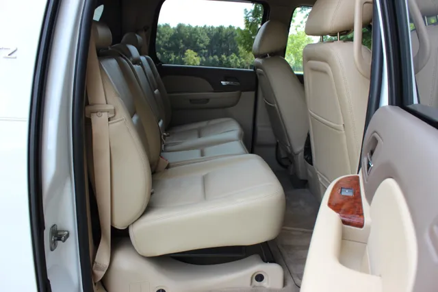 2010 Chevrolet Avalanche LTZ - Photo 17