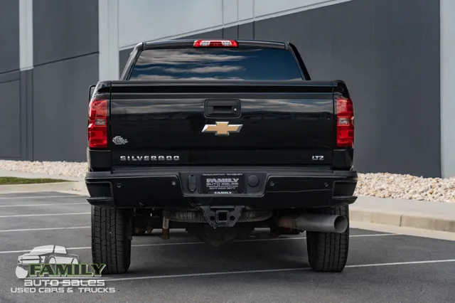 2016 Chevrolet Silverado 2500HD LTZ - Photo 8