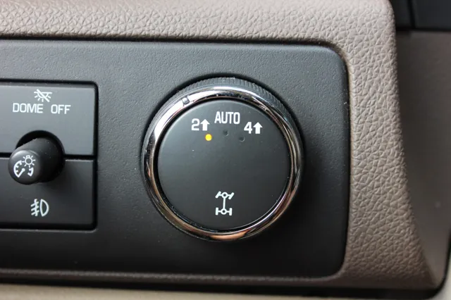 2010 Chevrolet Avalanche LTZ - Photo 25