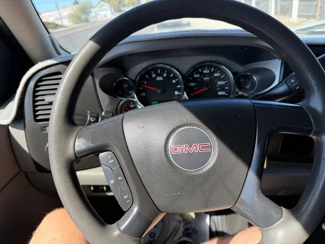 2008 GMC Sierra 2500HD Work Truck - Photo 10