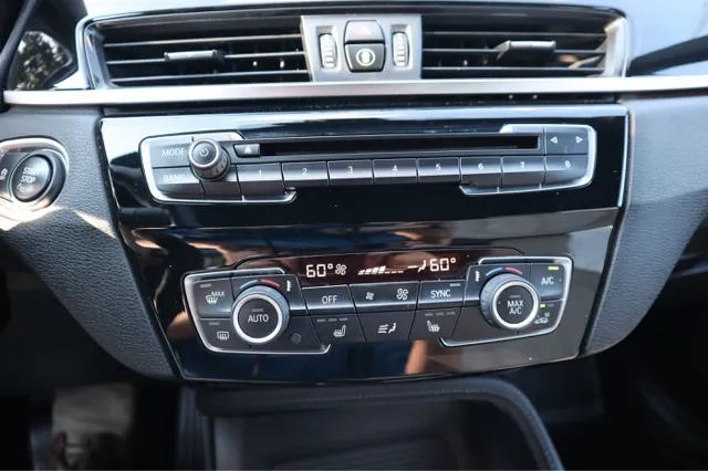 2017 BMW X1 28i - Photo 26