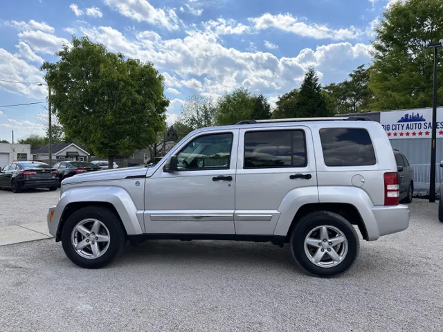 2011 Jeep Liberty Limited - Photo 3