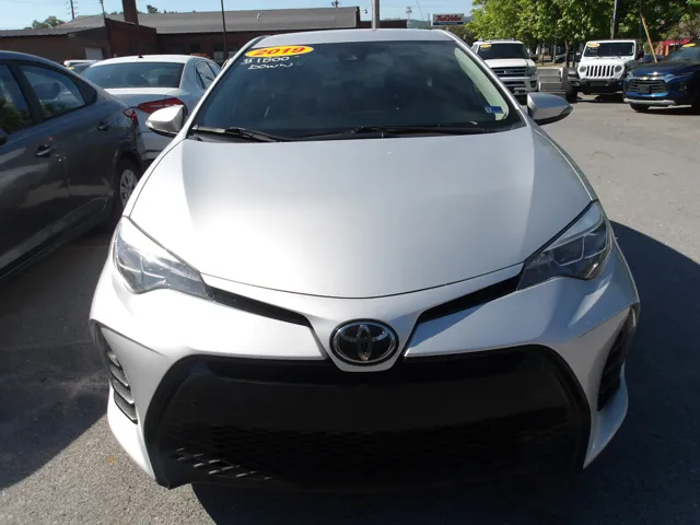 2019 Toyota Corolla SE AT's photo