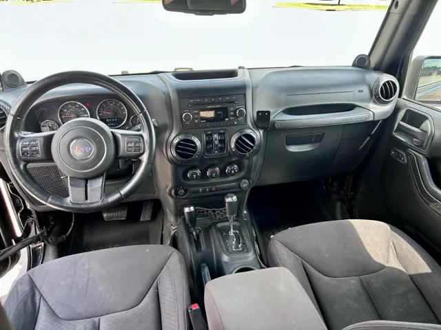 2013 Jeep Wrangler Unlimited Sport - Photo 16