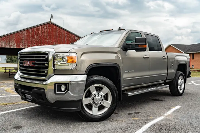 2017 GMC Sierra 2500HD SLE's photo
