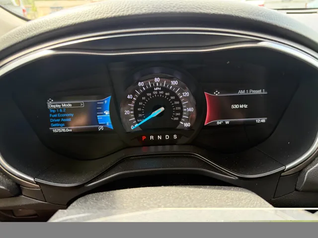 2019 Ford Fusion SE - Photo 11