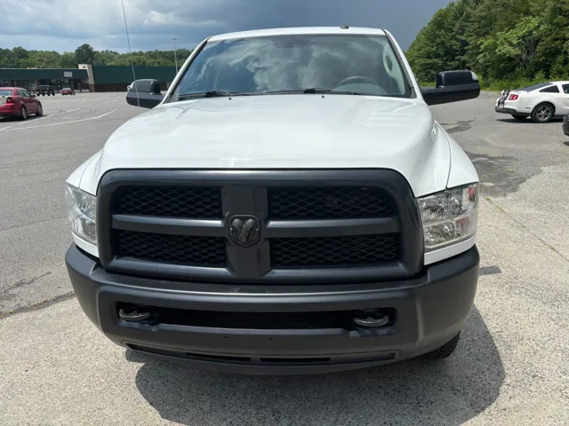 2017 Ram 2500 Tradesman photo 4