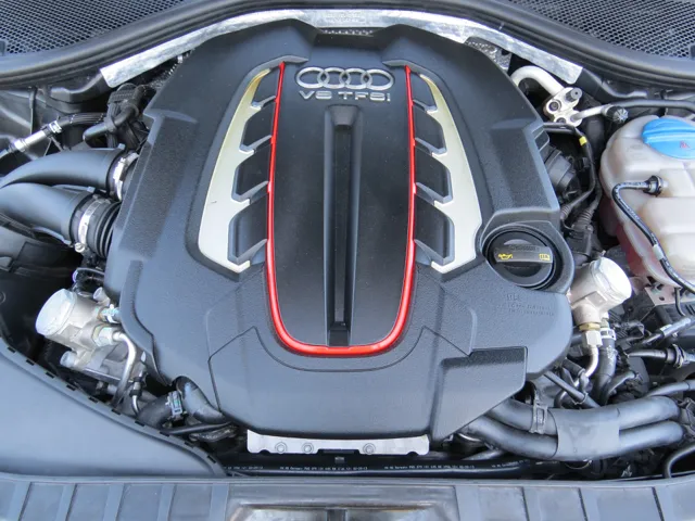 2014 Audi S6 photo 31