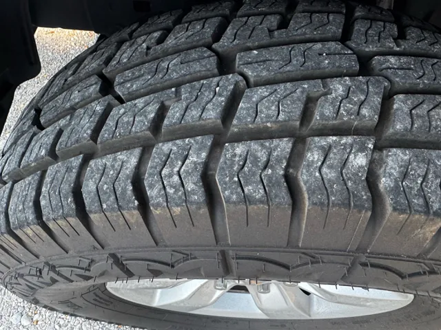 2013 Ram 1500 SLT photo 10