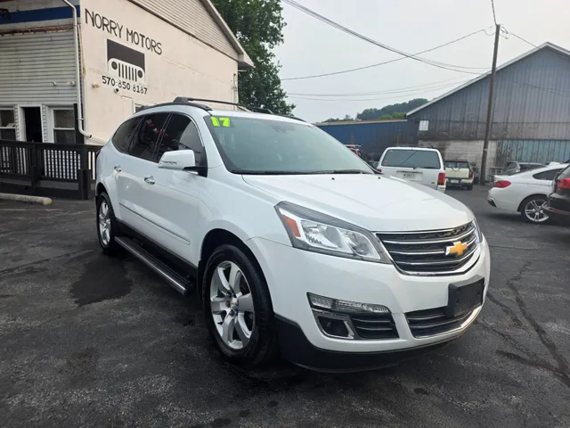 2017 Chevrolet Traverse Premier AWD photo