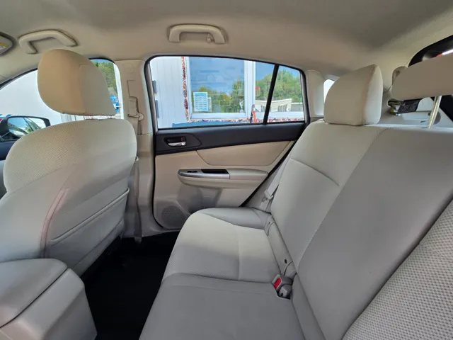 2015 Subaru Impreza Premium - Photo 17