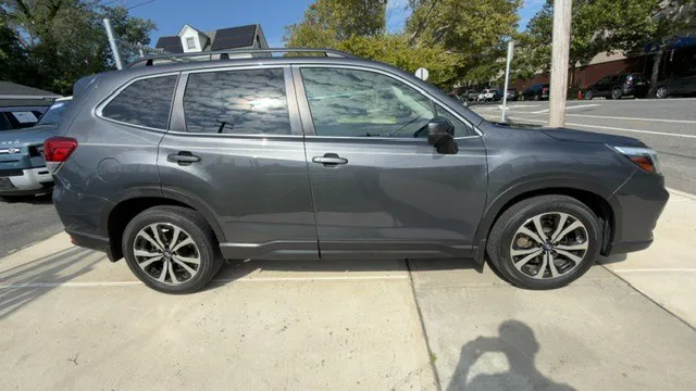 2021 Subaru Forester Limited AWD photo