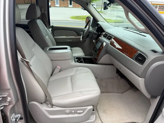 2007 Chevrolet Tahoe LT - Photo 9