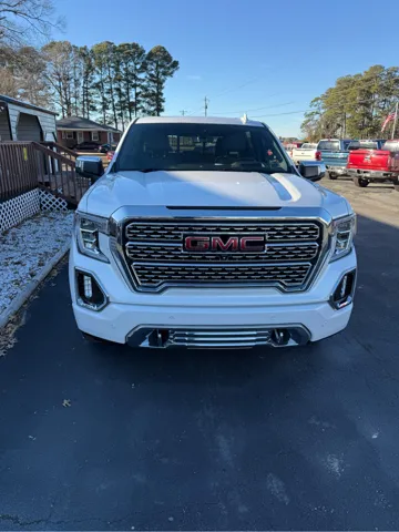 2021 GMC Sierra Denali's photo