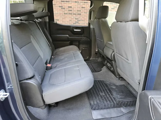 2021 Chevrolet Silverado 1500 LT photo 24