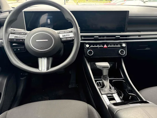 2025 Hyundai Tucson SEL - Photo 16