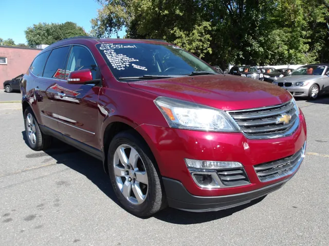 2016 Chevrolet Traverse LTZ photo 4