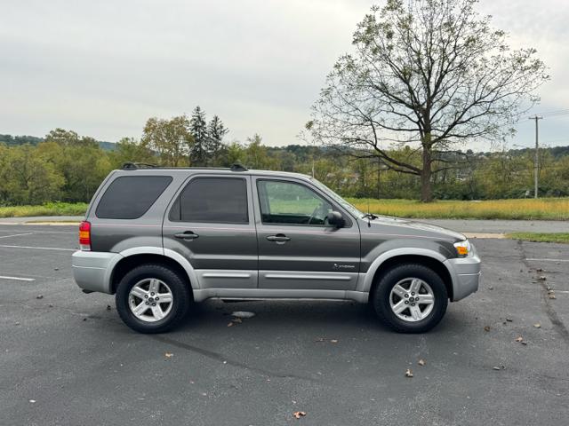 2005 Ford Escape Hybrid