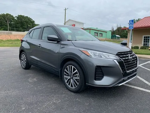 2022 Nissan Kicks 1.6 SV's photo