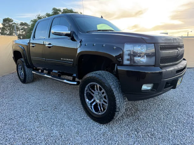 2011 Chevrolet Silverado 1500 LT 4X4 Crew Cab's photo