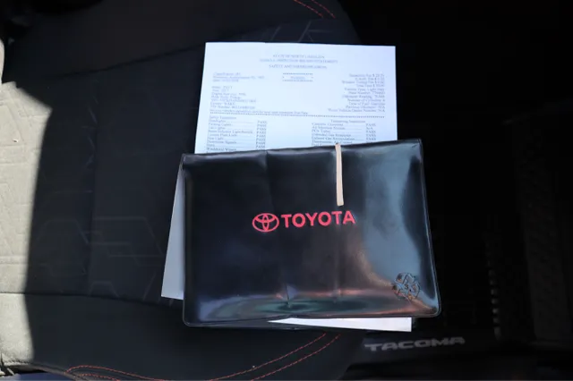 2017 Toyota Tacoma TRD Off Road - Photo 32