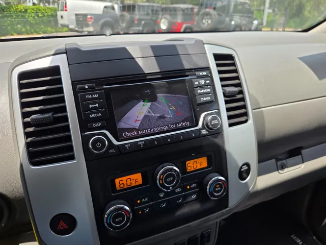 2017 Nissan Frontier SV - Photo 25