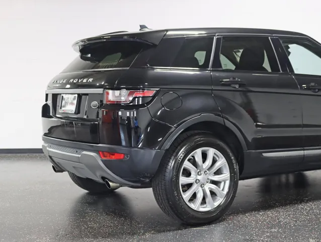 2016 Land Rover Range Rover Evoque SE photo 7