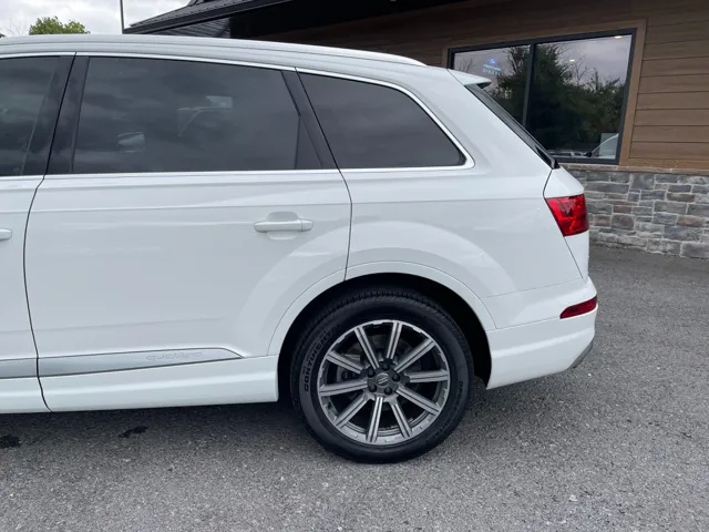 2019 Audi Q7 Premium Plus photo 4