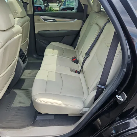 2017 Cadillac XT5 Luxury photo 11