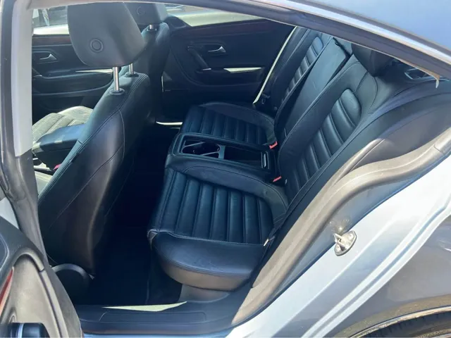 2010 Volkswagen CC VR6 4Motion - Photo 13